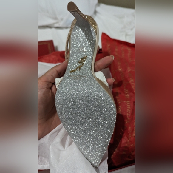 New Rene Caovilla Satin Champagne Heels size 37 - Picture 5 of 8